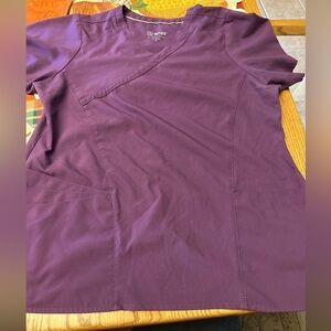 W123 Scrub Work Top Womens Adult Size Medium Color Purple V Neck Multi Pockets